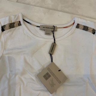 バーバリー(BURBERRY)の女の子　バーバリー　Tシャツ　5y 108㎝(Tシャツ/カットソー)