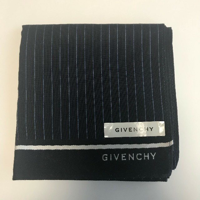 GIVENCHY(ジバンシィ)の紳士 ハンカチ メンズのファッション小物(ハンカチ/ポケットチーフ)の商品写真