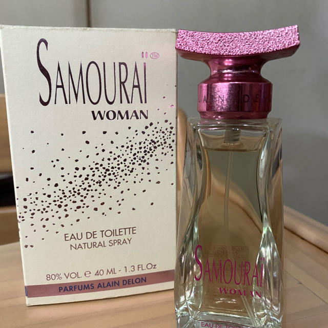 SAMOURAI(サムライ)のサムライウーマン オードトワレ 40ml コスメ/美容の香水(香水(女性用))の商品写真