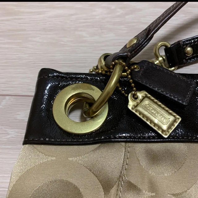 COACH(コーチ)のCOACH オプアート2wayショルダーバッグ レディースのバッグ(ショルダーバッグ)の商品写真