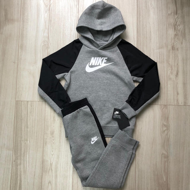 【一点のみ】NIKE ナイキ　キッズ　ハイブリッド　セットアップ　130cmTheAveナイキ