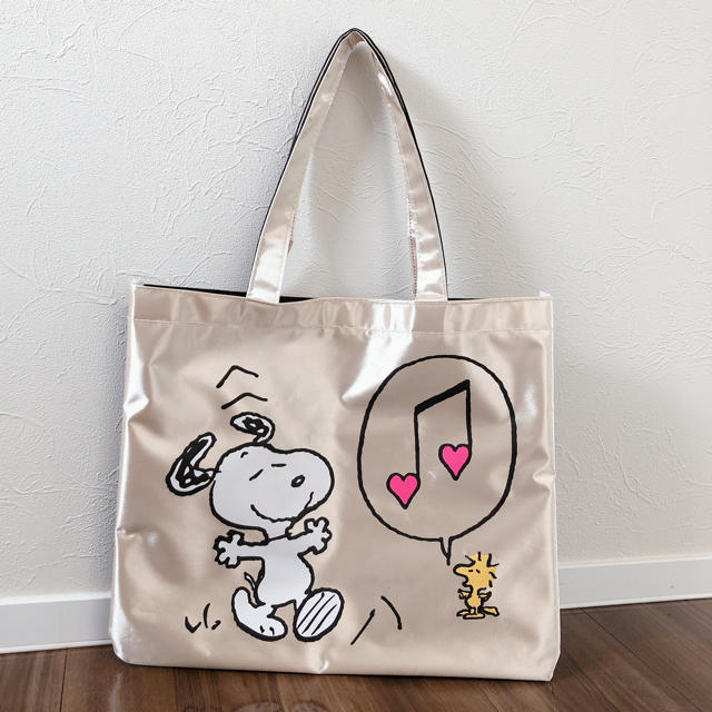 SNOOPY(スヌーピー)のスヌーピー　リバーシブルトートバッグ レディースのバッグ(トートバッグ)の商品写真