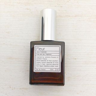 オゥパラディ(AUX PARADIS)のオウパラディ フルールオードパルファム 15mL(香水(女性用))