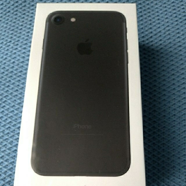 新品未開封　iPhone7 32GB SIMフリースマートフォン本体