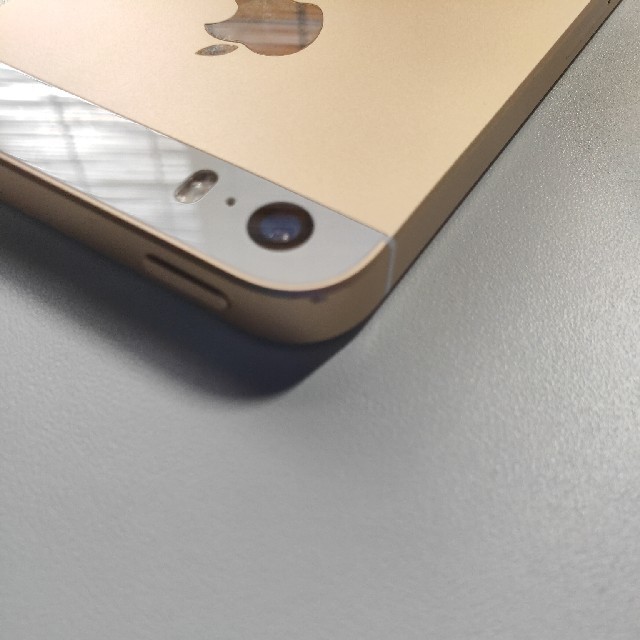 iPhone SE 64GB ゴールド　SIMフリー 2