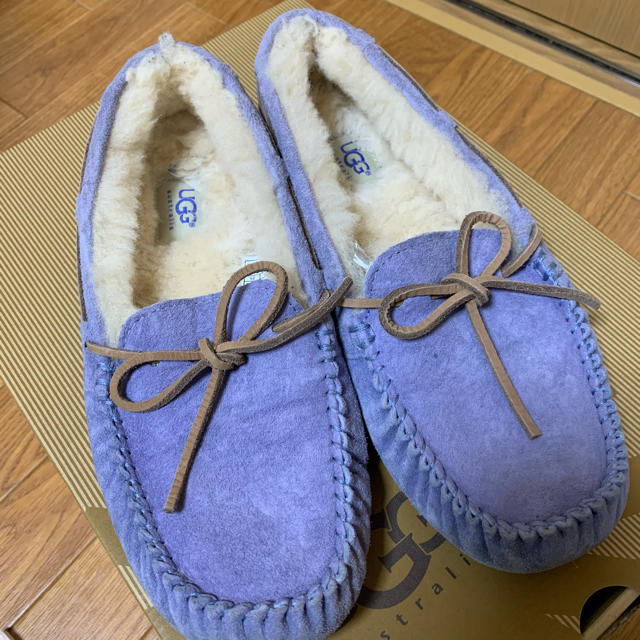 UGG(アグ)のUGG モカシン レディースの靴/シューズ(スリッポン/モカシン)の商品写真