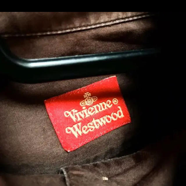 Vivienne Westwood(ヴィヴィアンウエストウッド)のシャツ　茶色 ブラウン レトロ ヴィヴィアン レディースのトップス(シャツ/ブラウス(長袖/七分))の商品写真