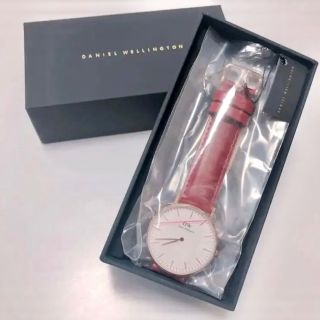 ダニエルウェリントン(Daniel Wellington)のダニエルウェリントン　腕時計 レッド　36mm　アメリカ 限定 モデル(腕時計)