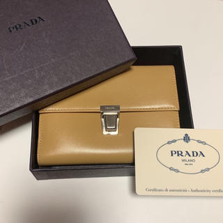 プラダ(PRADA)のあずきもなか様専用　PRADA プラダ　二つ折り財布　レディース(財布)