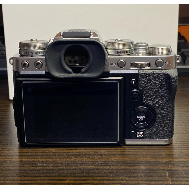富士フイルム(フジフイルム)のFUJIFILM X-T3 ボディ スマホ/家電/カメラのカメラ(ミラーレス一眼)の商品写真