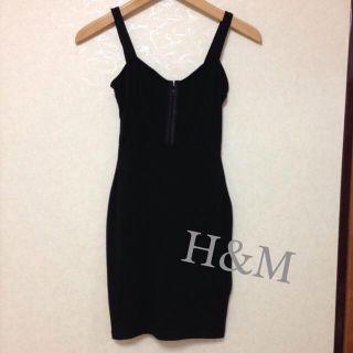 エイチアンドエム(H&M)のH&M タイトミニワンピ♡送料込(ミニワンピース)