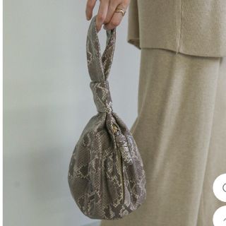 新品 BALL PORCH HAND BAG(ハンドバッグ)