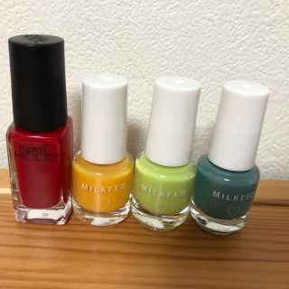 ミルクフェド(MILKFED.)のmini MILKFED ネイルカラー　& NAILHOLIC(マニキュア)