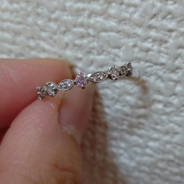 レディース華奢でかわいい☆Pt900製ピンクダイヤリング　0.31ct