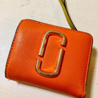 マークジェイコブス(MARC JACOBS)のマークジェイコブス　財布　二つ折り　ピンク(財布)