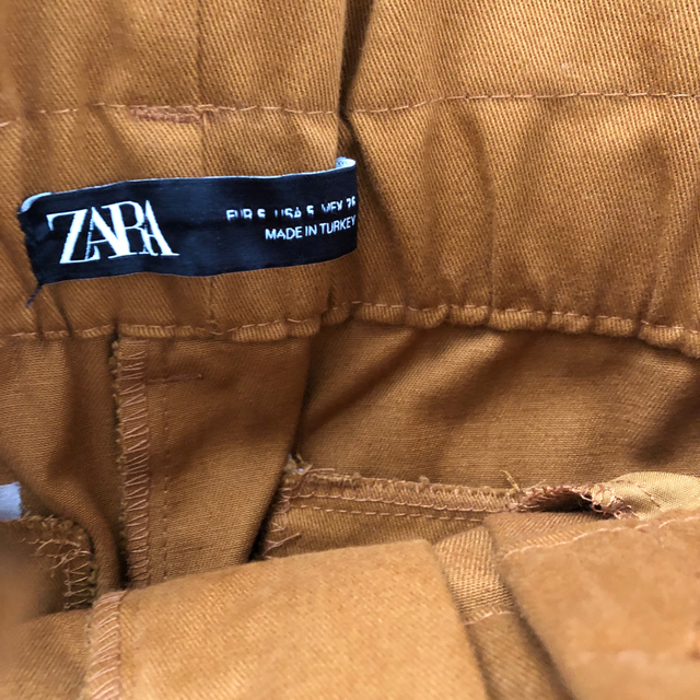 ZARA(ザラ)のZARAザラのペーパーバッグの上品チノパンツ9号 レディースのパンツ(チノパン)の商品写真