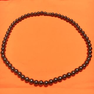 ヘマタイト　磁気ネックレス　8ミリ玉　新品未使用品　長さ50cm 男女共有(ネックレス)