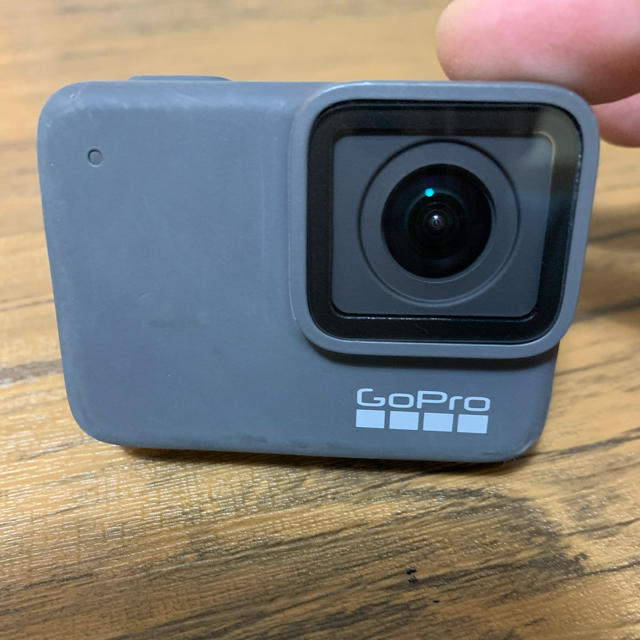 GoPro(ゴープロ)のGoPro  7SILVER スマホ/家電/カメラのカメラ(コンパクトデジタルカメラ)の商品写真