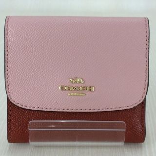 コーチ(COACH)の【人気】COACH コーチ 三つ折り財布 ピンク×赤 コンパクト プレゼント (財布)