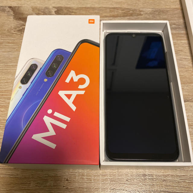 超美品 Mi A3 ホワイト 128GB