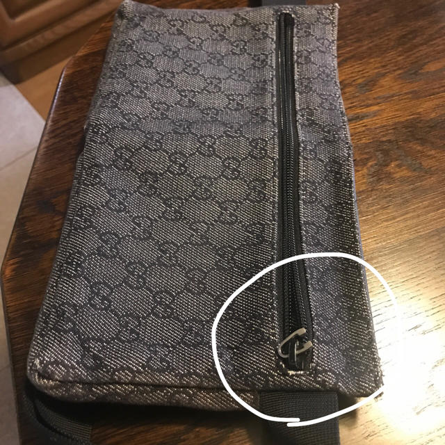 Gucci(グッチ)の【訳あり商品】GUCCI ウエストポーチ レディースのバッグ(ボディバッグ/ウエストポーチ)の商品写真