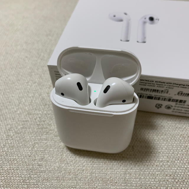 大人気HOT】 Apple AirPods 第2世代の通販 by yushope｜アップルならラクマ