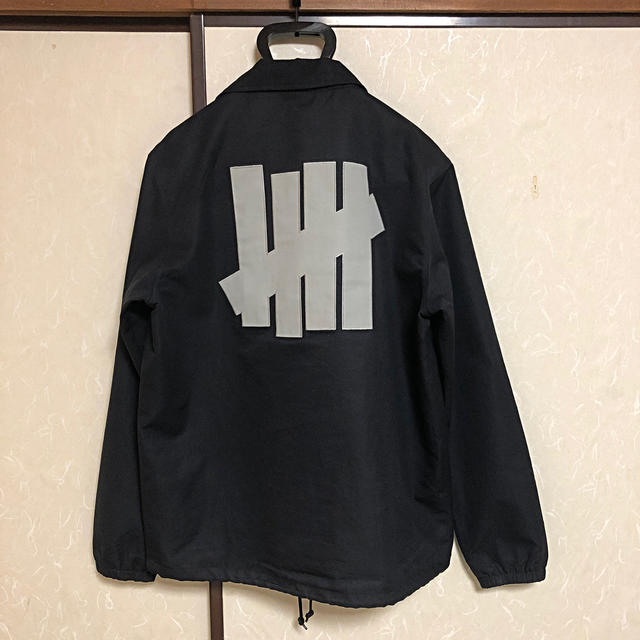 UNDEFEATED(アンディフィーテッド)のUNDEFEATED × Champion コラボ コーチジャケット Small メンズのジャケット/アウター(ナイロンジャケット)の商品写真