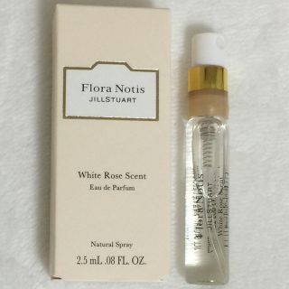 ジルスチュアート(JILLSTUART)のジルスチュアート Flora Notis White Rose Scent(香水(女性用))