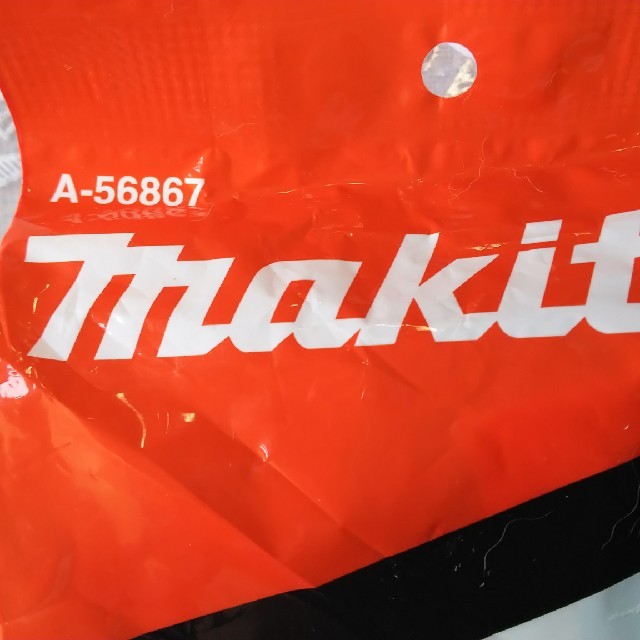 Makita(マキタ)のマキタ充電式クリーナー用 紙パック 60パック インテリア/住まい/日用品の日用品/生活雑貨/旅行(日用品/生活雑貨)の商品写真