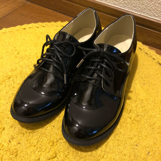 エナメルシューズ(ローファー/革靴)