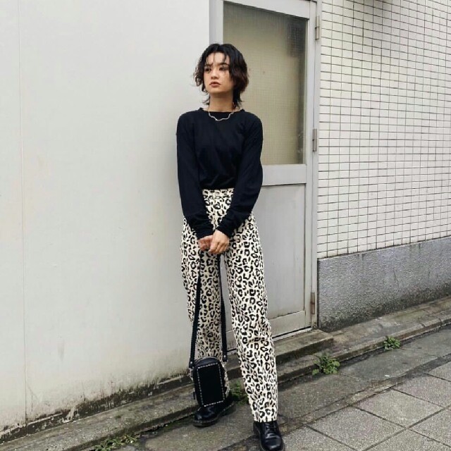 moussy(マウジー)のmoussy今期完売LEOPARD WIDE パンツ0 レディースのパンツ(カジュアルパンツ)の商品写真