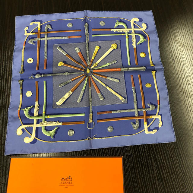 ❤美品❤ HERMES エルメス ハンカチ シルク100% 青 ブルー | www