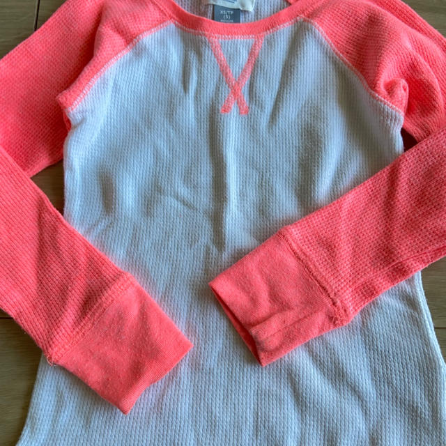 Old Navy(オールドネイビー)のOLD NAVY サーマル　110 キッズ/ベビー/マタニティのキッズ服男の子用(90cm~)(Tシャツ/カットソー)の商品写真