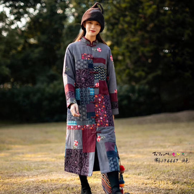 ホワイトブラウン 美品刺繍入り民族風コート - その他