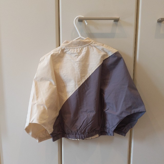 注意！先約あり。ブルゾン ジャケット 100サイズ キッズ/ベビー/マタニティのキッズ服女の子用(90cm~)(ジャケット/上着)の商品写真