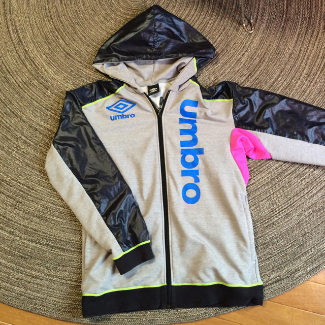 UMBRO(アンブロ)のumbroパーカー レディースのトップス(パーカー)の商品写真