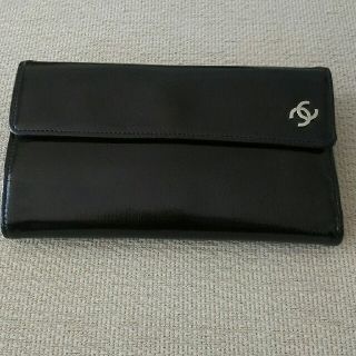 シャネル(CHANEL)のCHANEL 長財布 エナメル(財布)