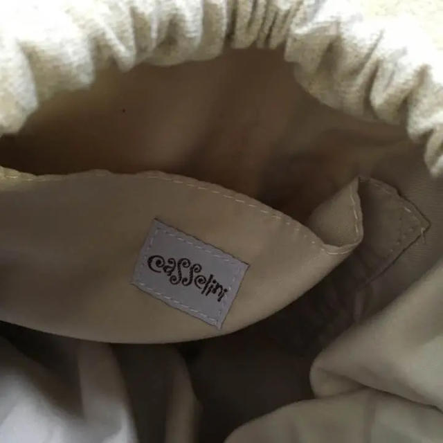 Casselini(キャセリーニ)の新品未使用　casselini キャセリーニ　刺繍　巾着バッグ レディースのバッグ(ショルダーバッグ)の商品写真