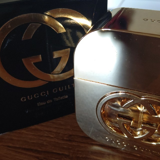 Gucci(グッチ)のGUTTI GUILTY30ml ×２個 コスメ/美容の香水(香水(女性用))の商品写真