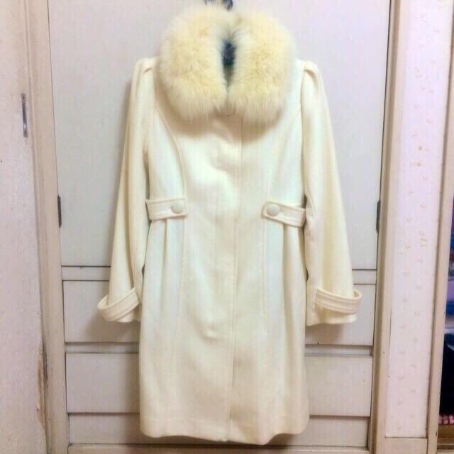 ASTORIAフォックスファーコート レディースのジャケット/アウター(毛皮/ファーコート)の商品写真