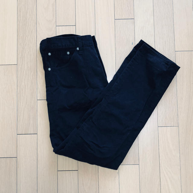 GU(ジーユー)のGU ブラック スキニージーンズ パンツ メンズのパンツ(デニム/ジーンズ)の商品写真