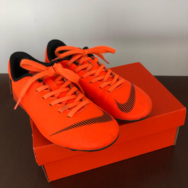 NIKE(ナイキ)の【NIKE】ナイキ サッカーシューズ スポーツ/アウトドアのサッカー/フットサル(その他)の商品写真