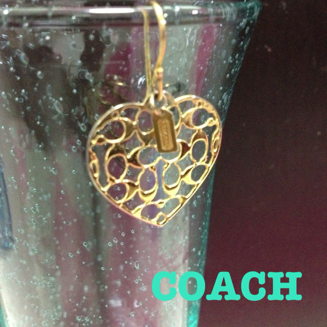 COACH(コーチ)のコーチ＊ハートシグネチャーピアス＊片耳 レディースのアクセサリー(ピアス)の商品写真