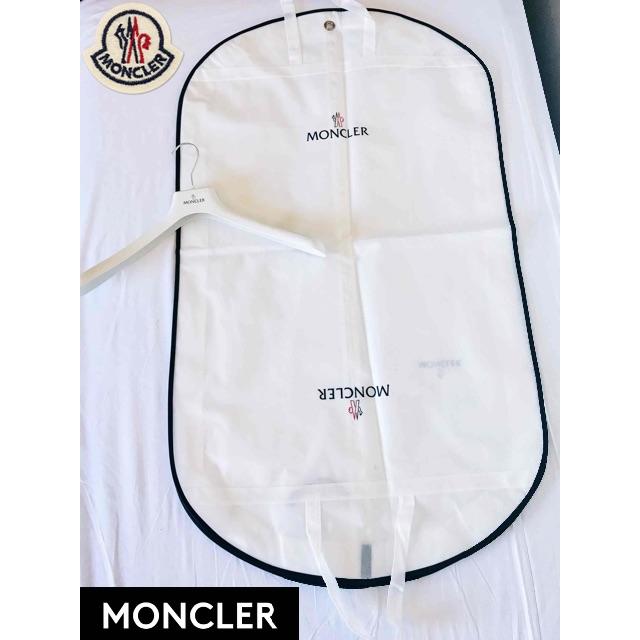 MONCLER(モンクレール)の【モンクレール】ダウンカバー &ハンガー2点セット★新品未使用 メンズのメンズ その他(その他)の商品写真