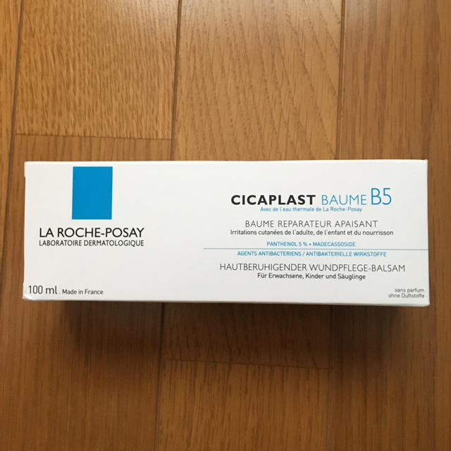 LA ROCHE-POSAY(ラロッシュポゼ)のラロッシュポゼ　シカ　プラストバームB5 100ml 新品未使用品 コスメ/美容のスキンケア/基礎化粧品(フェイスクリーム)の商品写真