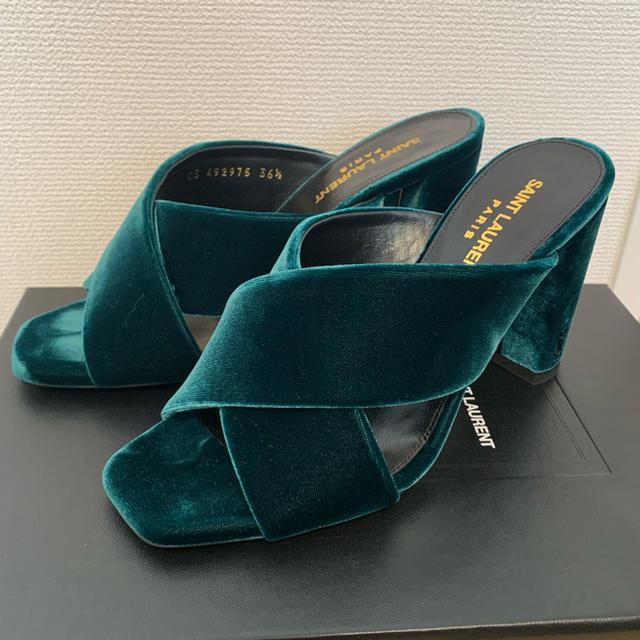 新品 Saint Laurent サンローラン ベルベット サンダル 36.5 新品 Saint Laurent サンローラン ベルベット サンダル 36.5