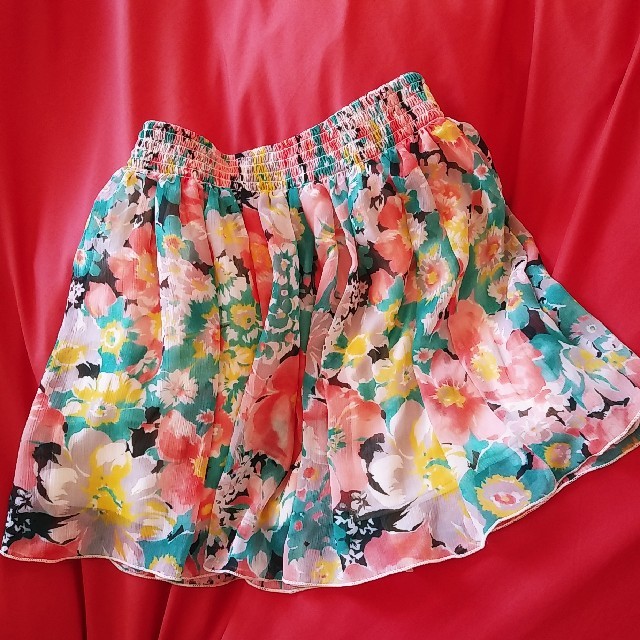 SpRay(スプレイ)のSpRay花柄スカート☆美品 レディースのスカート(ミニスカート)の商品写真
