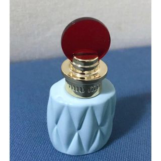 ミュウミュウ(miumiu)のmiumiu ミュウミュウ オードパルファム 香水 ミニボトル 7.5ml 正規(香水(女性用))