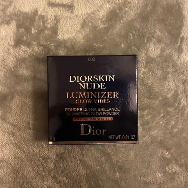 Dior / ディオールスキン ミネラル ヌード ルミナイザー パウダー 002