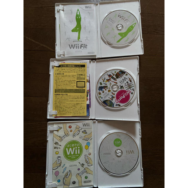 Wii(ウィー)のWiifit WiiParty はじめてのWii エンタメ/ホビーのゲームソフト/ゲーム機本体(家庭用ゲームソフト)の商品写真